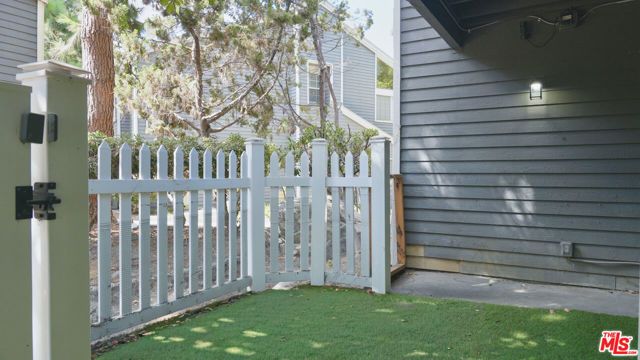 25545 Pine Creek Lane, Los Angeles, CA 90744