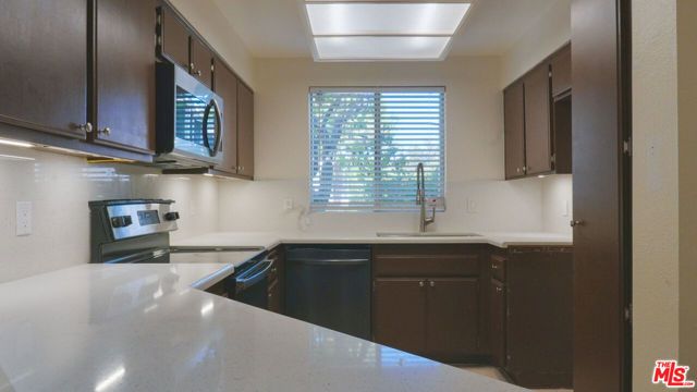 25545 Pine Creek Lane, Los Angeles, CA 90744