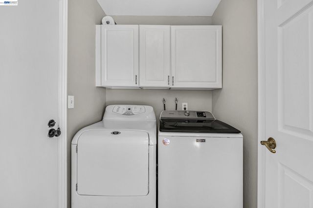 77 Barnes Ln, Fremont, CA 94536