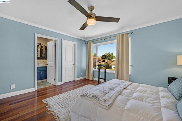 77 Barnes Ln, Fremont, CA 94536