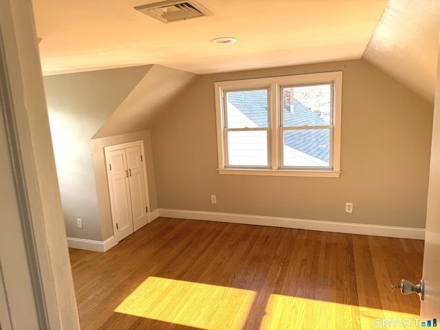 1584 Madison Avenue, Bridgeport, CT 06606