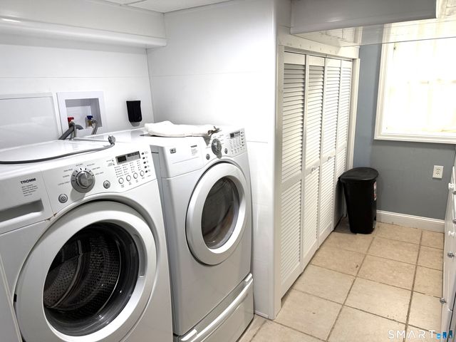 1584 Madison Avenue, Bridgeport, CT 06606