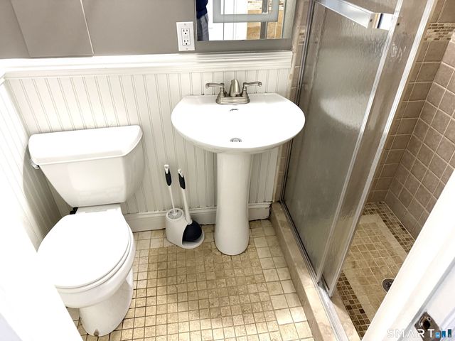 1584 Madison Avenue, Bridgeport, CT 06606