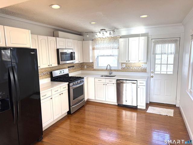 1584 Madison Avenue, Bridgeport, CT 06606