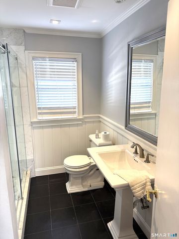 1584 Madison Avenue, Bridgeport, CT 06606