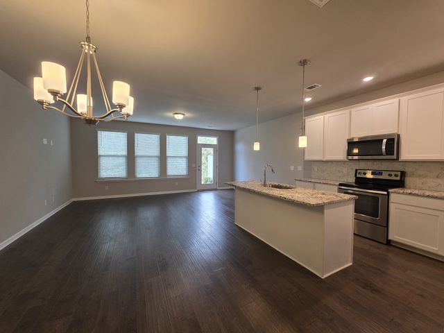 127 Bluestem Ct, Lebanon, TN 37090