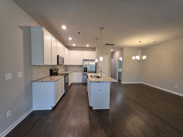 127 Bluestem Ct, Lebanon, TN 37090