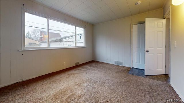 21171 Dexter Boulevard, Warren, MI 48089