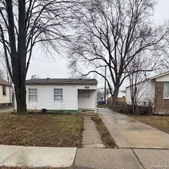 21171 Dexter Boulevard, Warren, MI 48089