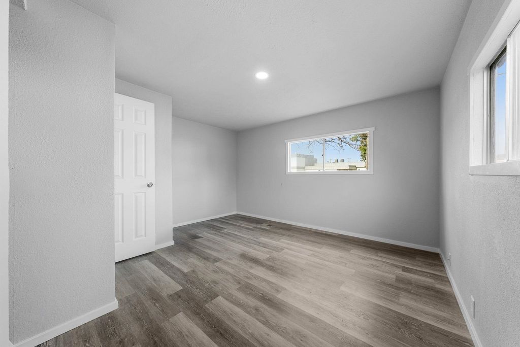 9518 E 4th Ave, Spokane, WA 99206 photo 15