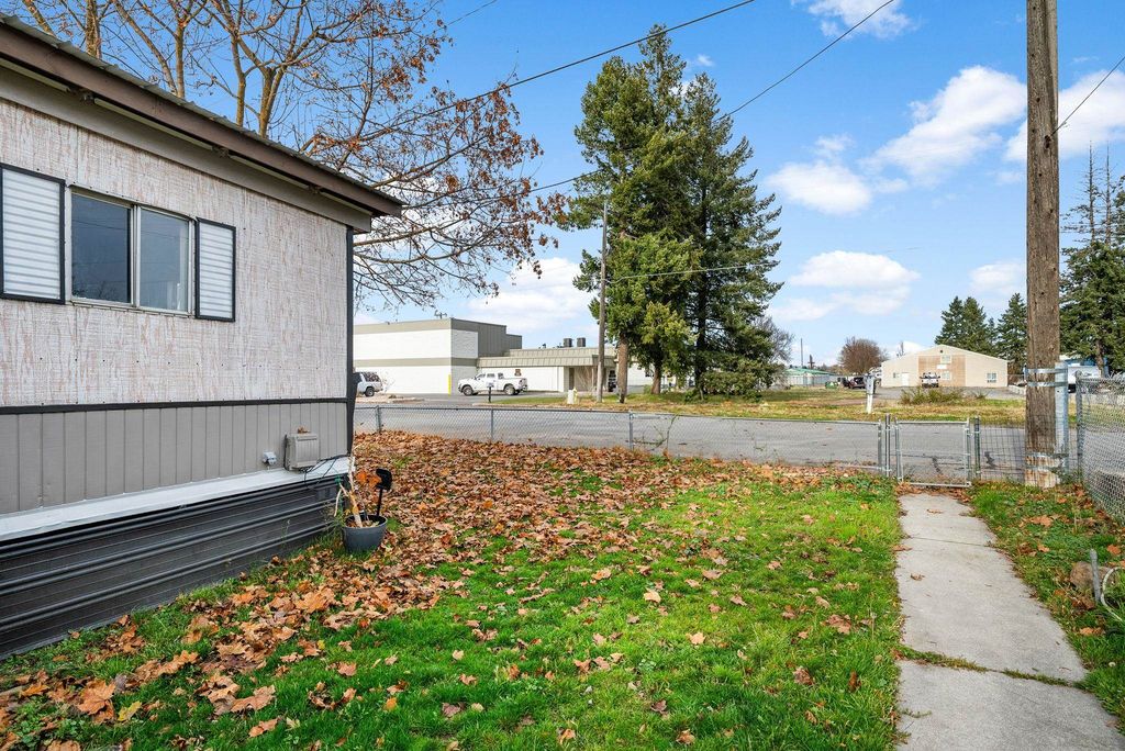 9518 E 4th Ave, Spokane, WA 99206 photo 25