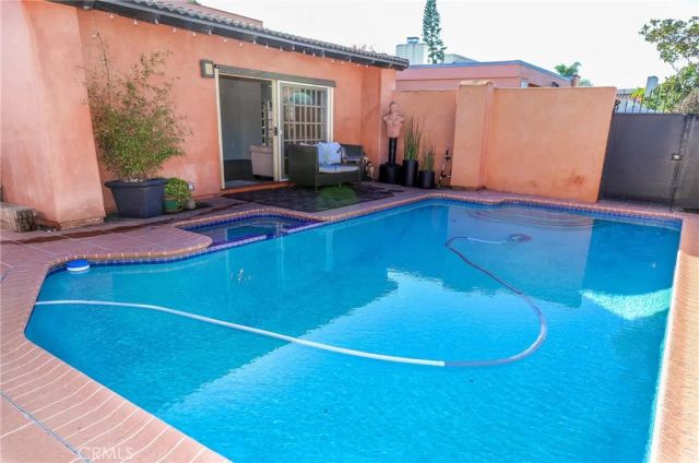 10198 El Monterey Avenue, Fountain Valley, CA 92708