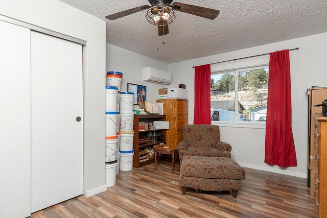 111 Brandy Lane, Grants Pass, OR 97527