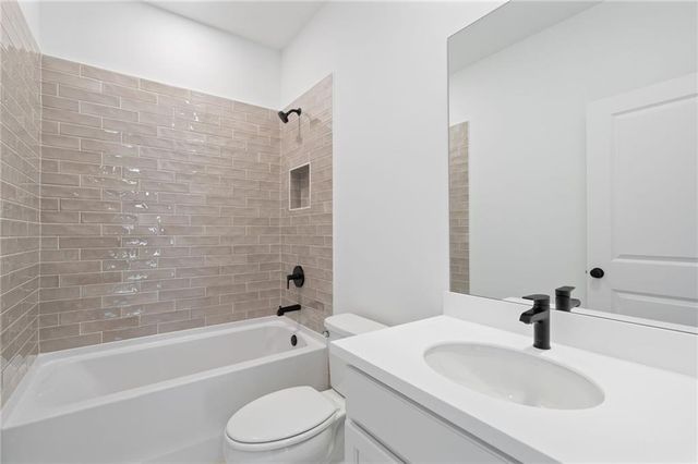 4770 Crestline View Road, Cumming, GA 30028