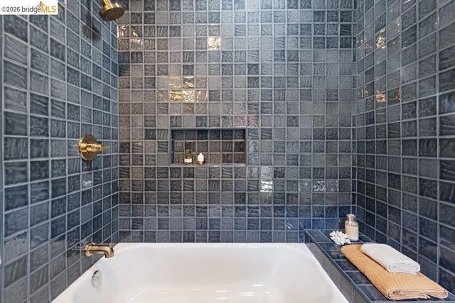 3046 3046 Deakin St, Berkeley, CA 94705