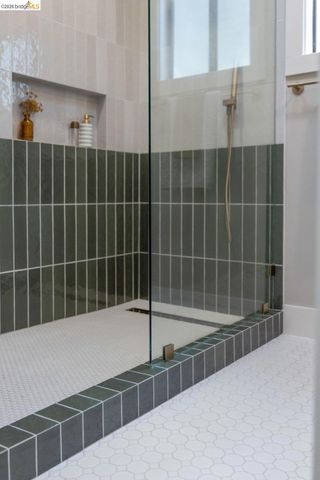 3046 3046 Deakin St, Berkeley, CA 94705