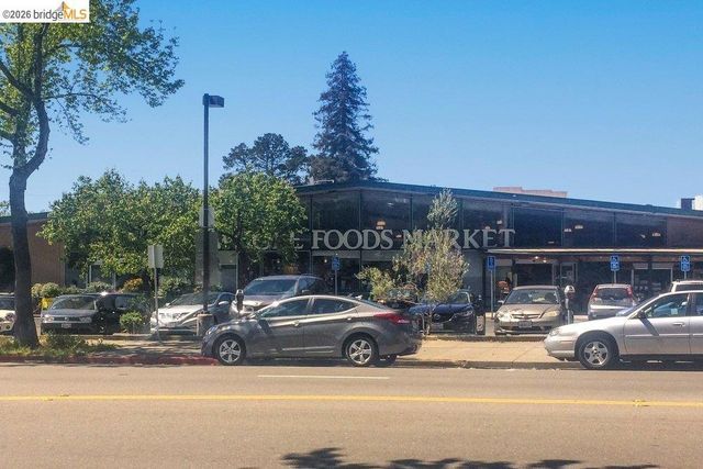 3046 3046 Deakin St, Berkeley, CA 94705