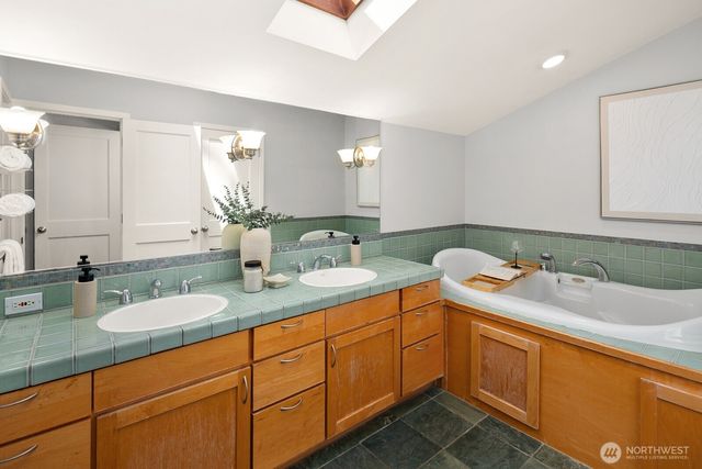 1445 293rd Avenue NE, Carnation, WA 98014