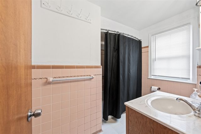 4302 Arlington Drive, Royal Oak, MI 48073