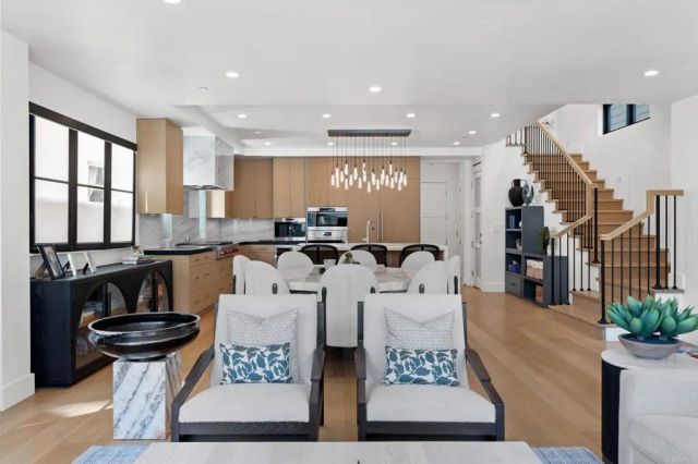 119 41St Street, Newport Beach, CA 92663