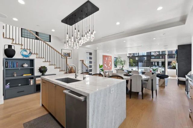 119 41St Street, Newport Beach, CA 92663