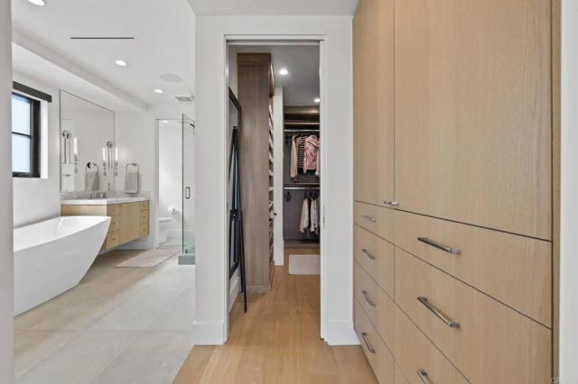 119 41St Street, Newport Beach, CA 92663