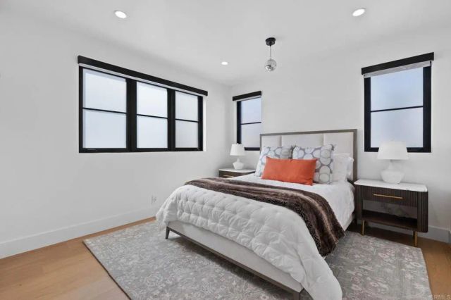 119 41St Street, Newport Beach, CA 92663