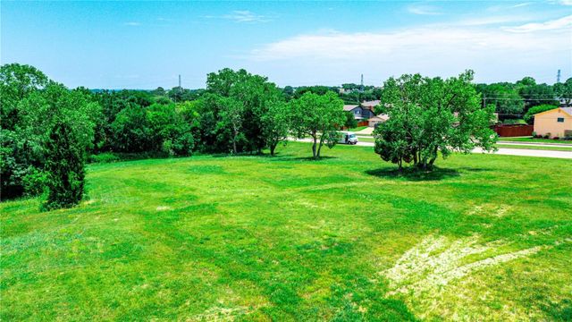 955 Northwest Drive, Mesquite, TX 75150