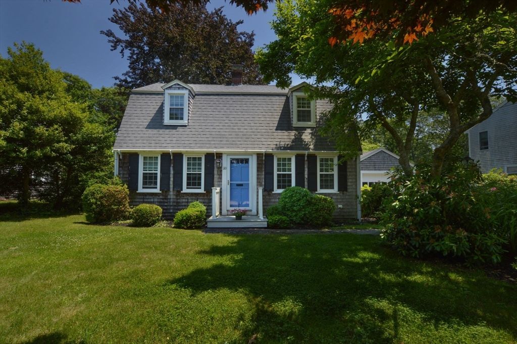 110 Teaticket Path, Falmouth, MA 02536