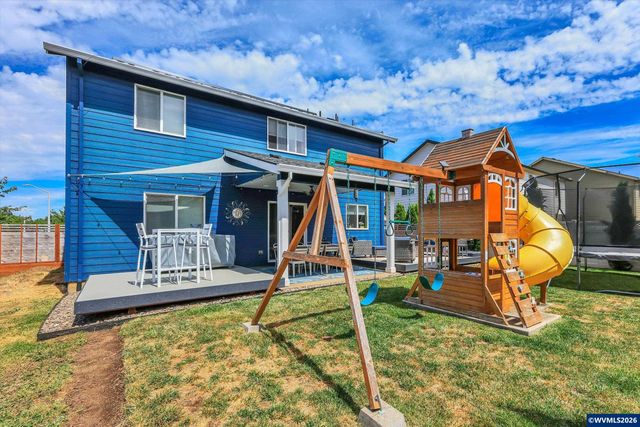 404 Vine Av, Woodburn, OR 97071