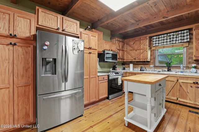 13196 Riverland Drive, Biloxi, MS 39532