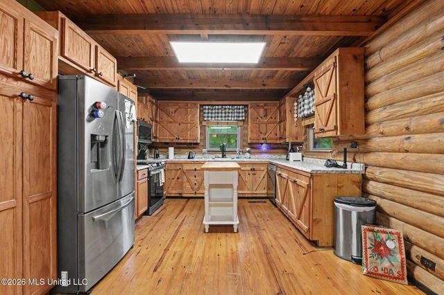 13196 Riverland Drive, Biloxi, MS 39532