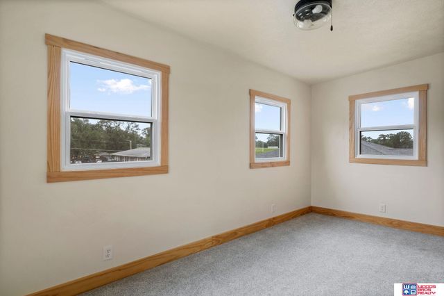 1214 S 30th Street, Lincoln, NE 68510