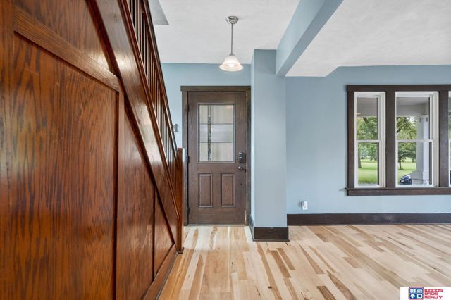 1214 S 30th Street, Lincoln, NE 68510
