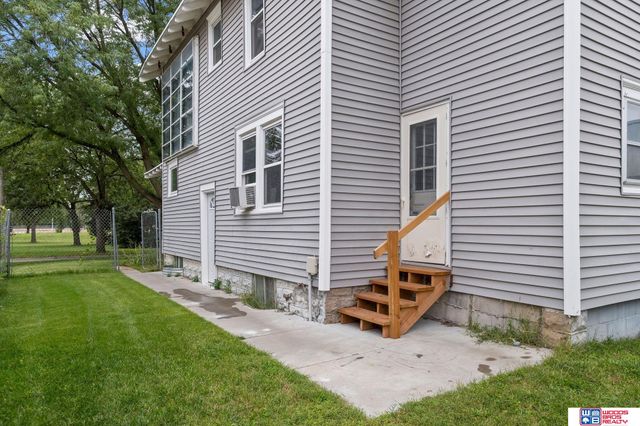 1214 S 30th Street, Lincoln, NE 68510