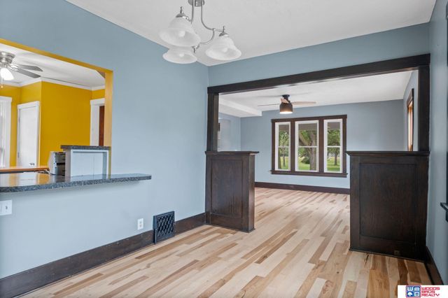 1214 S 30th Street, Lincoln, NE 68510