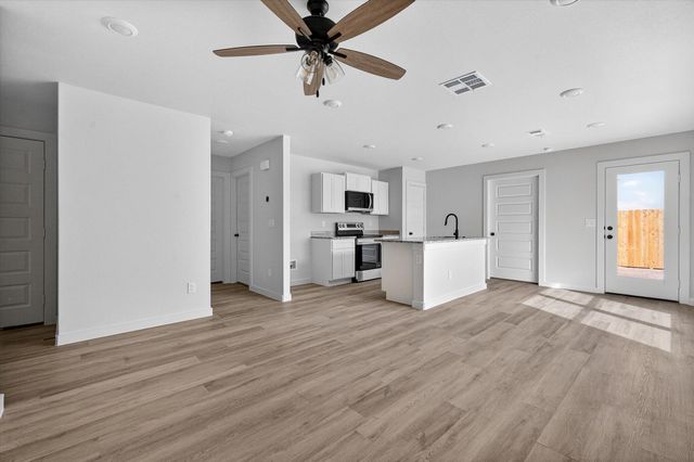 2306 Corpus Avenue, Wolfforth, TX 79382