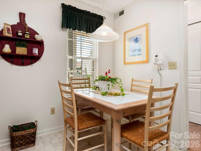2903 Sagamore Lane, Asheville, NC 28806