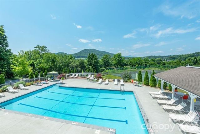 2903 Sagamore Lane, Asheville, NC 28806
