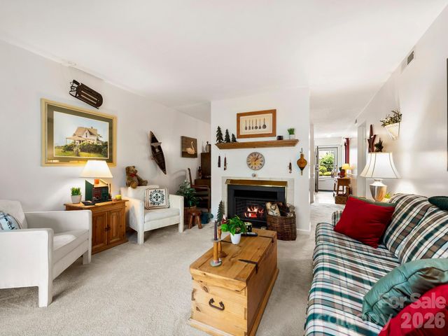 2903 Sagamore Lane, Asheville, NC 28806