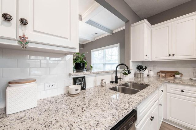 286 Pine Street, Gloverville, SC 29828