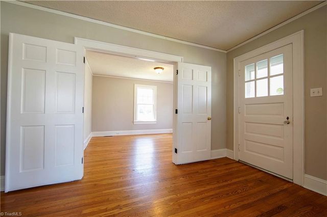 1500 W Academy Street, Winston-salem, NC 27103