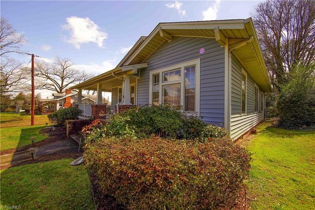 1500 W Academy Street, Winston-salem, NC 27103