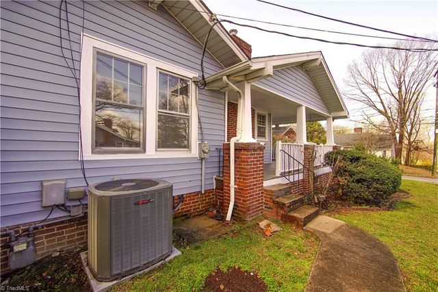 1500 W Academy Street, Winston-salem, NC 27103