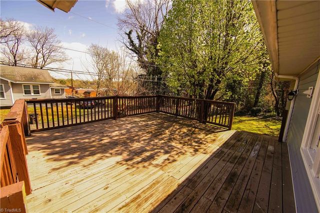 1500 W Academy Street, Winston-salem, NC 27103