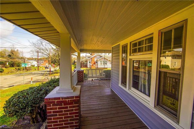 1500 W Academy Street, Winston-salem, NC 27103