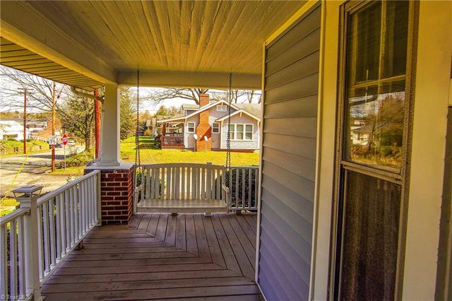 1500 W Academy Street, Winston-salem, NC 27103