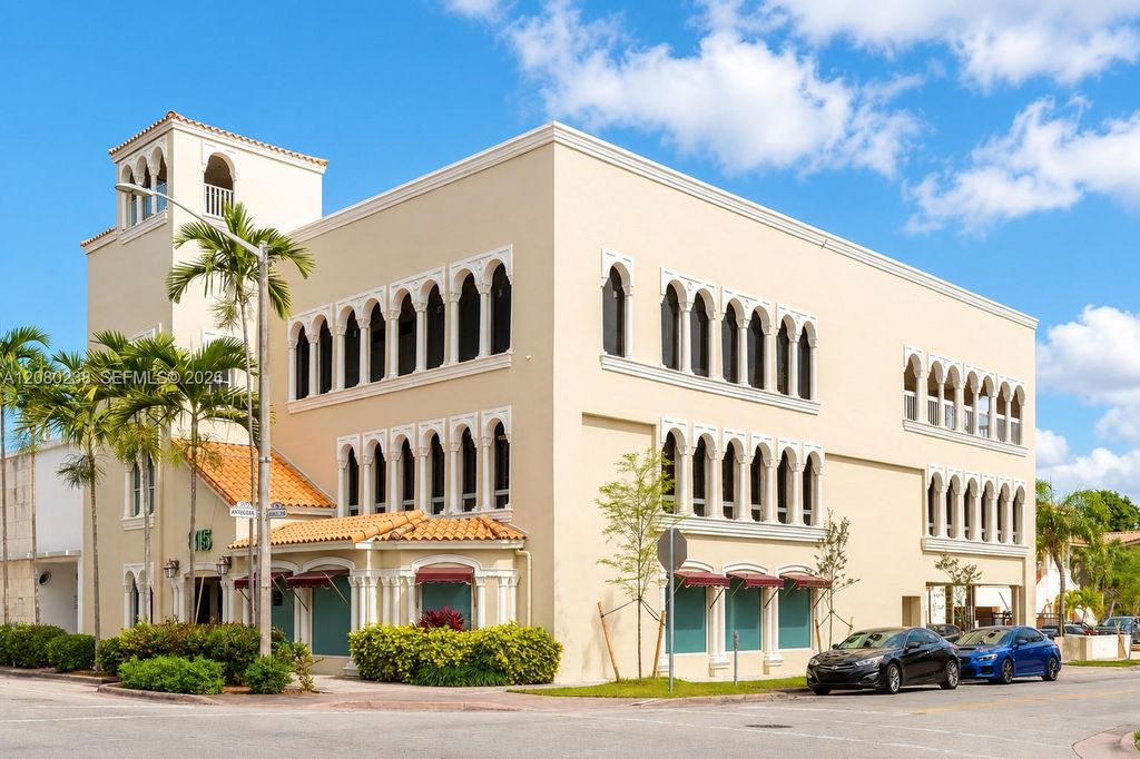815 Ponce De Leon Boulevard, Coral Gables, FL 33134