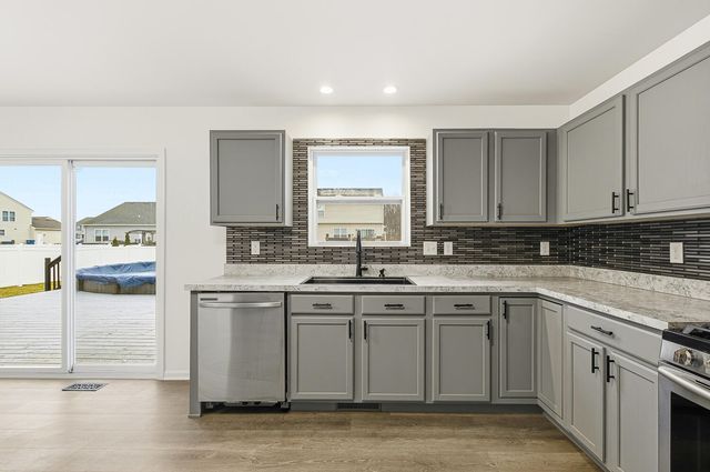 7453 E 120th Avenue, Crown Point, IN 46307