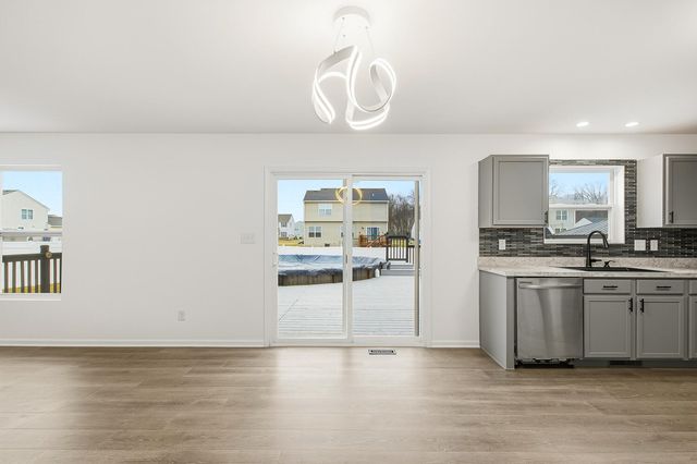 7453 E 120th Avenue, Crown Point, IN 46307